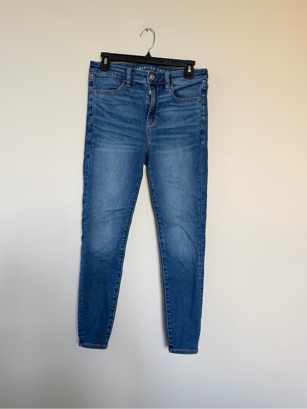 American Eagle Outfitters Medium Wash Women’s Skinny Jeans